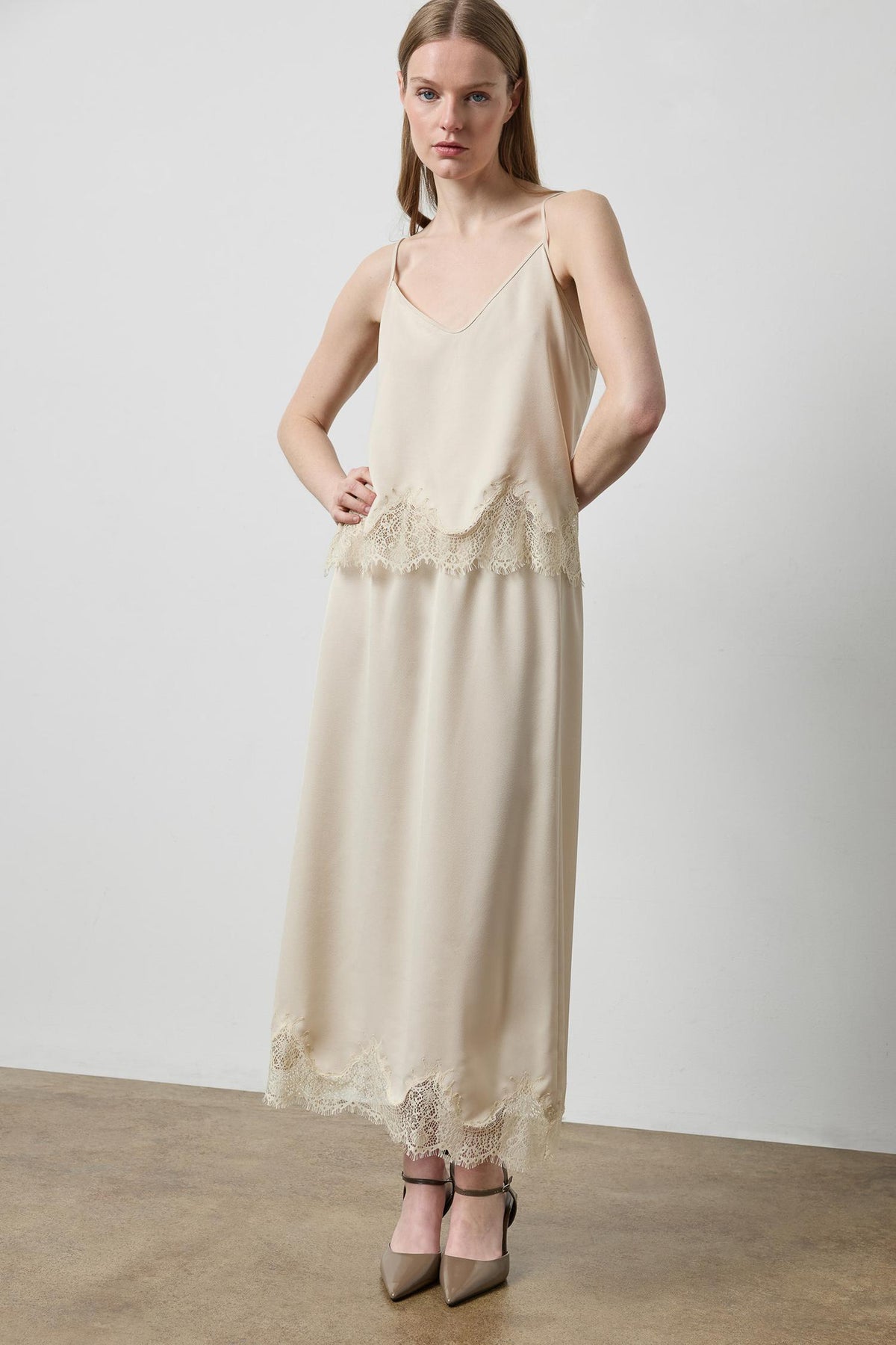 Crepe Satin Skirt with Lace Trim in color Porcelain Image A3