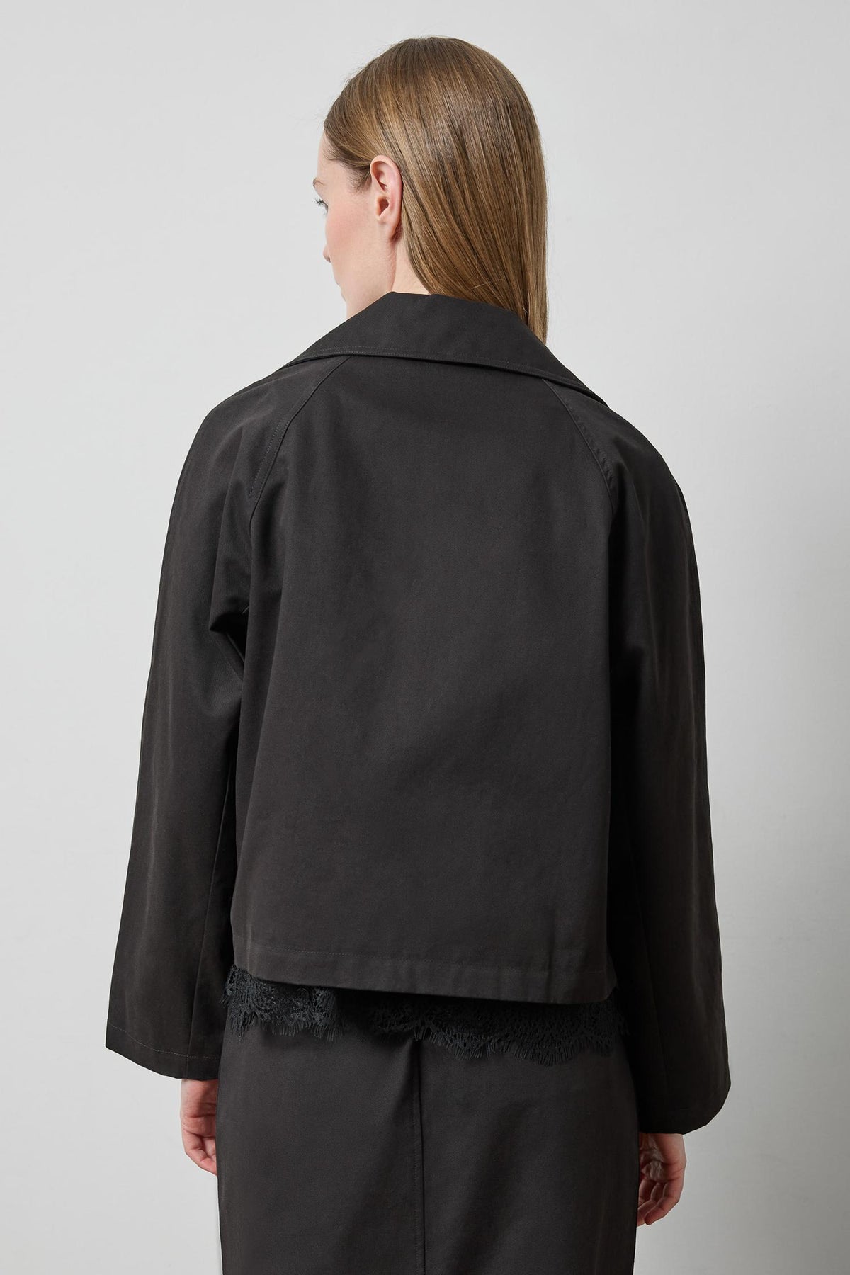 Short Blazer in color Black Image A2