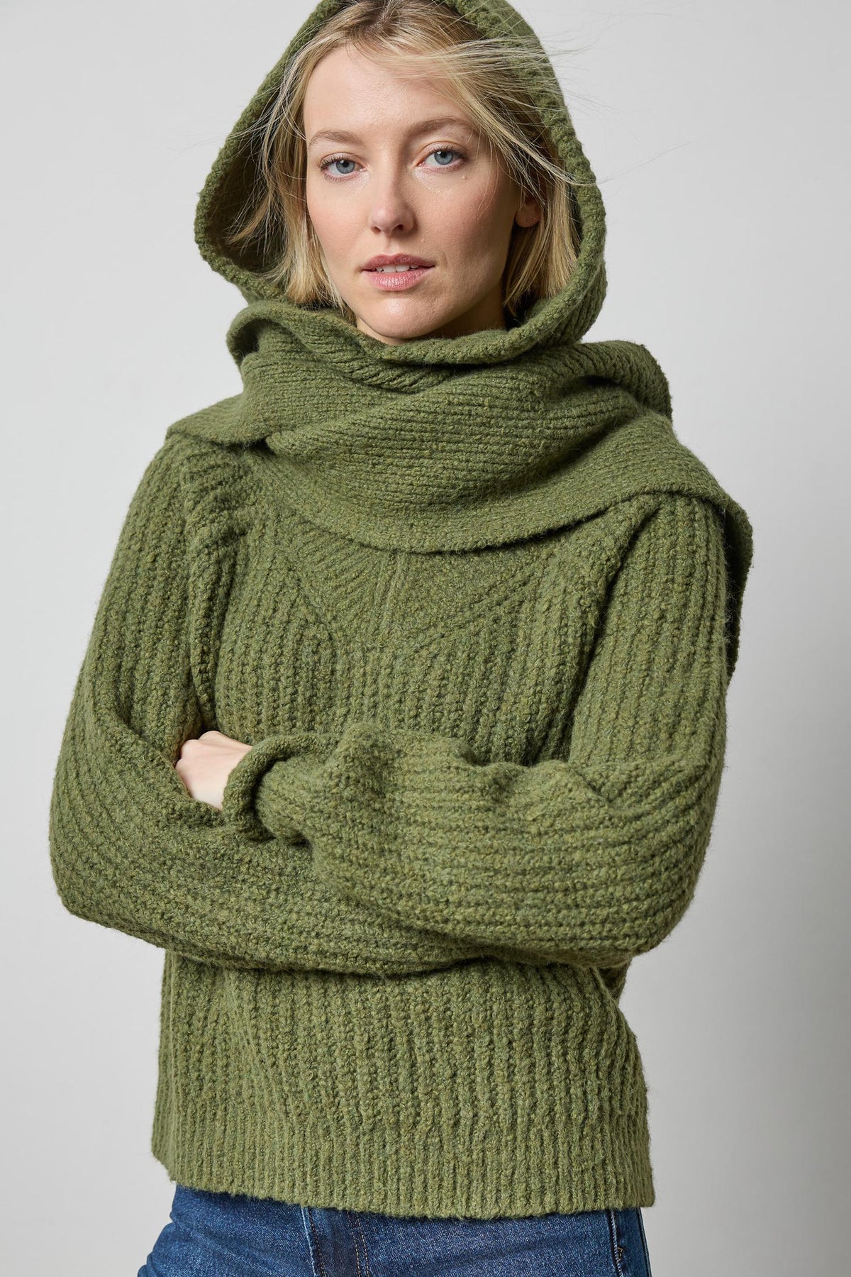 Lofty Hooded Scarf in color Loden Image A4