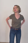 Short Sleeve Back Seam V-Neck