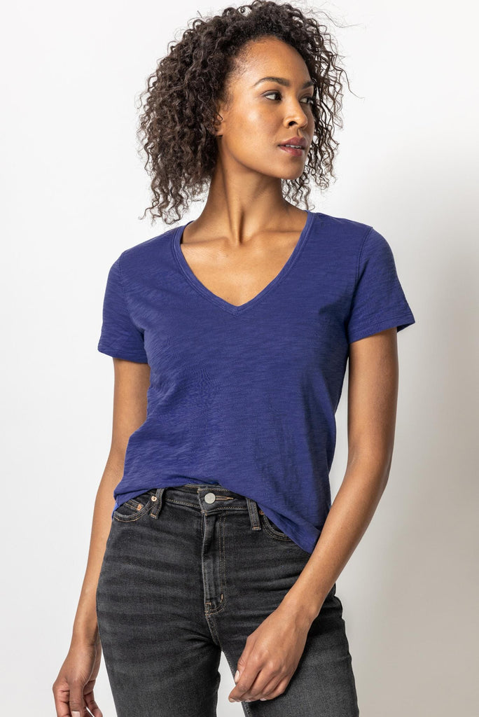 V-Neck Short Sleeve Back Seam Tee